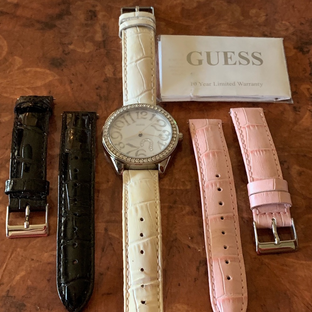Guess watch w/ 3 patent leather straps!